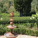 Gemuetliche Mit Grill- Garten Und Gemeinschaftspool By Interhome
