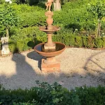 Gemuetliche Mit Grill- Garten Und Gemeinschaftspool By Interhome * 키우시