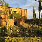 Gemuetliche Mit Grill- Garten Und Gemeinschaftspool By Interhome
